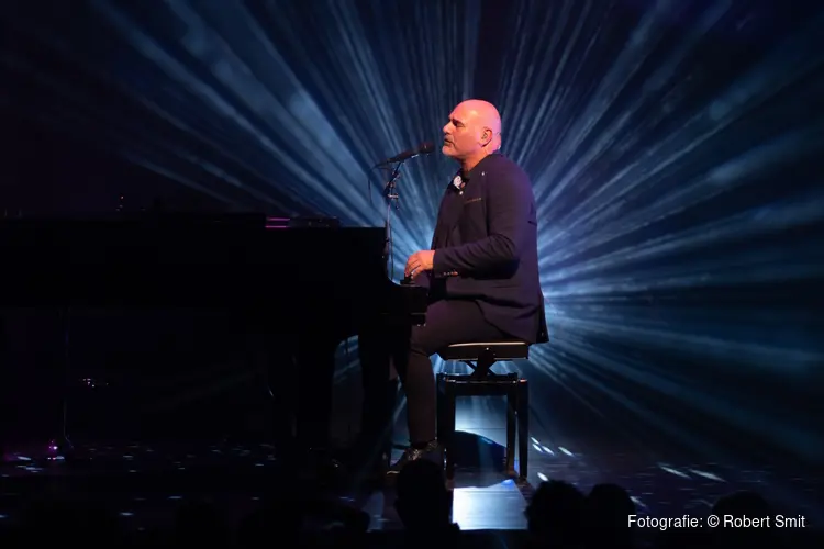 "Billy Joel's Grootste Hits Herleven in Nederlandse Theaters"