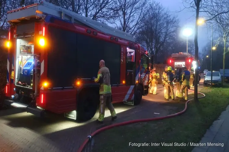 Brandweer aan Oosterboslaan in Heiloo