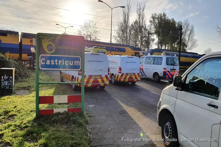 Aanrijding op spoorwegovergang Castricum. Tot in de middag geen treinen tussen Alkmaar en Uitgeest