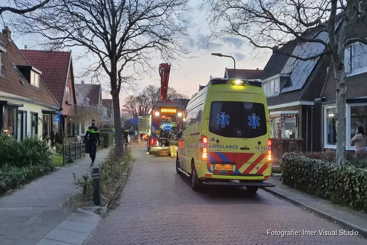 Brand in woning Heiloo, één persoon naar ziekenhuis