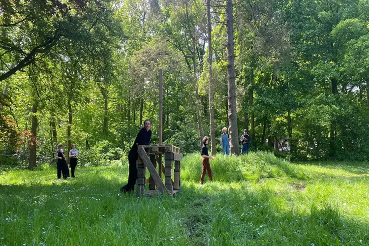 Karavaan brengt met voorstelling ode aan eeuwenoud landgoed ter coulster in Heiloo